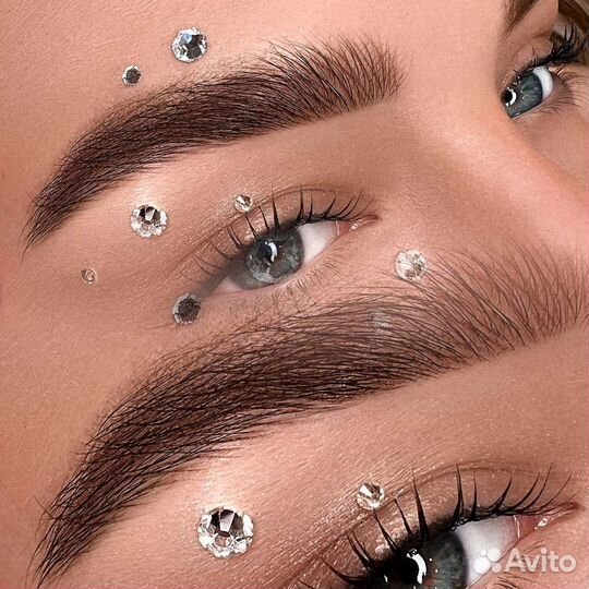 Перманентный макияж бровей