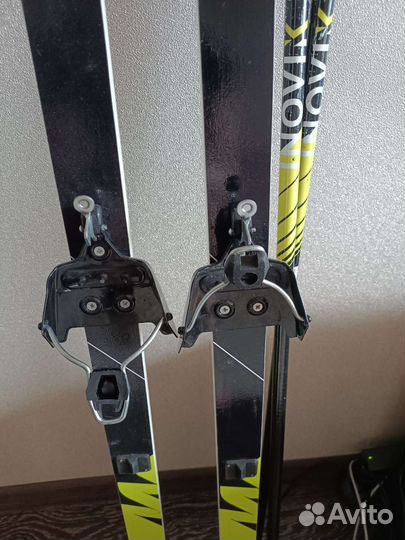 Беговые лыжи