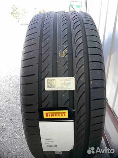 Pirelli Powergy 225/45 R17 94Y