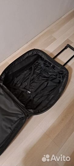 Сумка дорожная на колесах с выдвижной ручкой