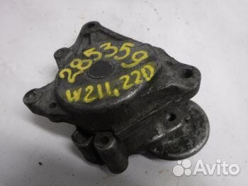 Натяжитель ремня Мерседес