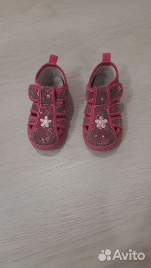 Сандалии для девочки 22 размер