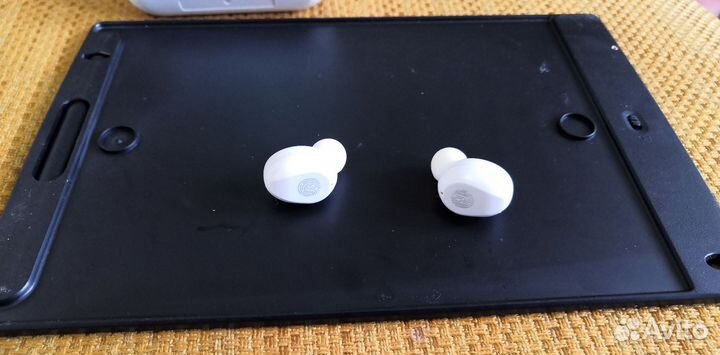 Беспроводные наушника + power bank