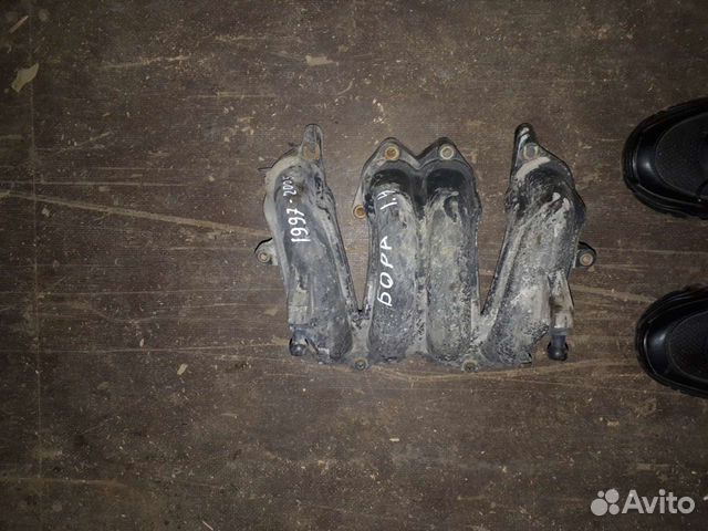 Впускной коллектор Volkswagen Bora 1.4