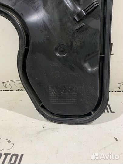 Пыльник двери задний левый Volkswagen Polo sedan