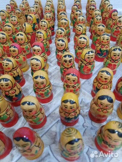 Лошадка старинная прессопилки росписная, матрешки