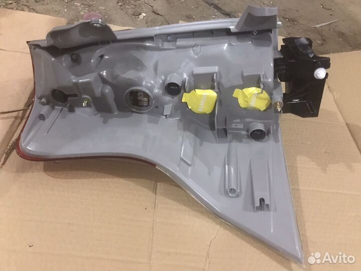 Фонарь задний правый LC prado 150. 123166DUR