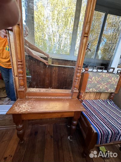Старинное зеркало