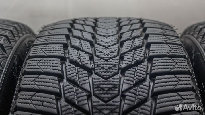 Nexen Winguard Ice Plus 215/60 R16 99T