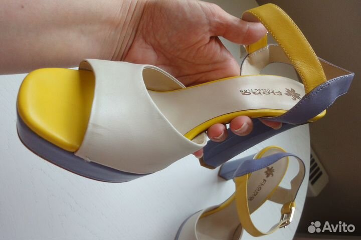 Босоножки натуральная кожа 39