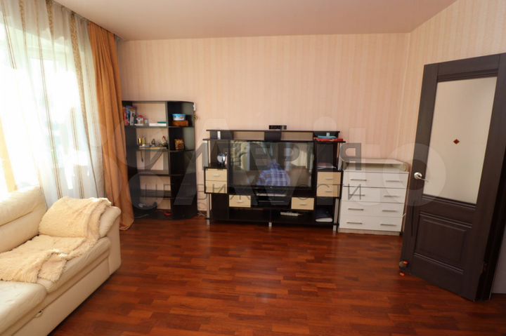 2-к. квартира, 58 м², 1/5 эт.