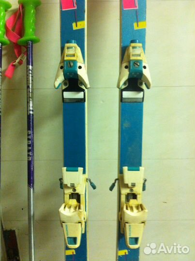 Лыжи, ботинки, палки