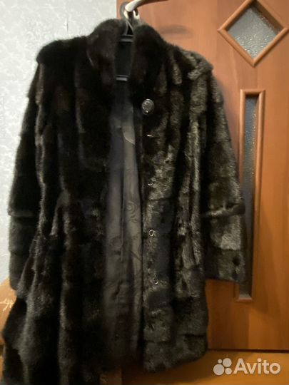Продам норковую шубу бу