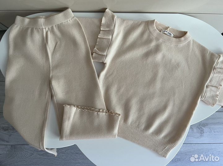 Вязаные костюмы для девочки 86-110