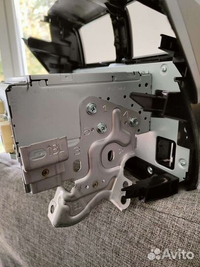 Магнитола Toyota land cruiser Prado