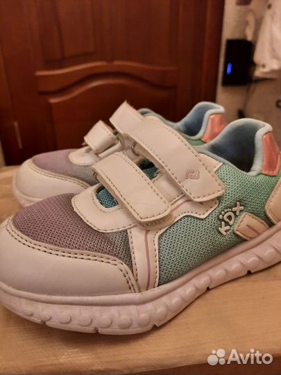 Кроссовки детские