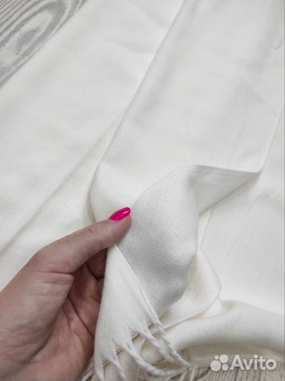 Палантин белый(молочный)