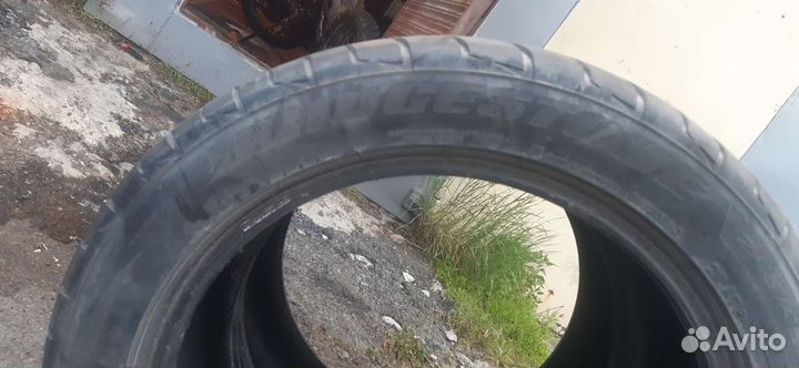 Bridgestone Potenza RE002 Adrenalin 225/45 R17 и 245/45 R17 91W