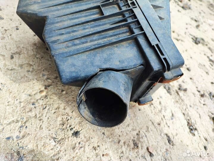 Корпус воздушного фильтра альмера n16