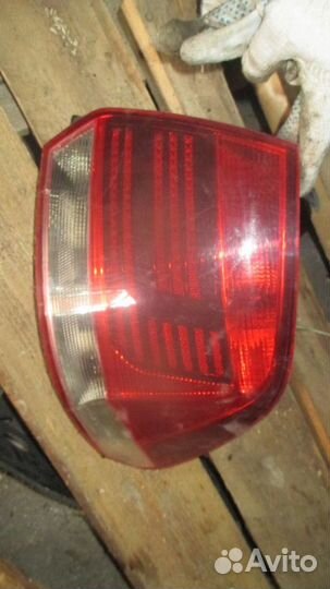 Фонарь задний правый VW Polo V