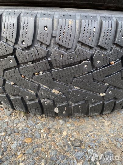 Pirelli Ice Zero 215/55 R17