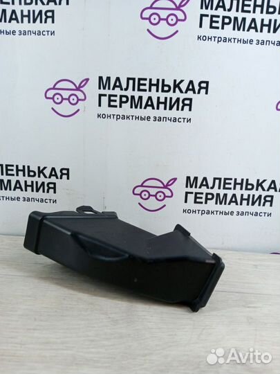 Водосток планки обтекателя (жабо) лев. низ. BMW M5