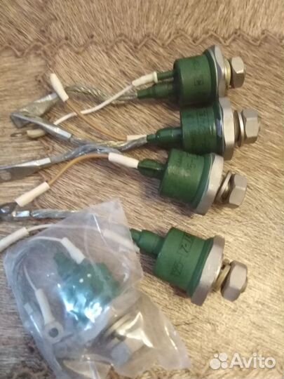 Тиристоры Т-25