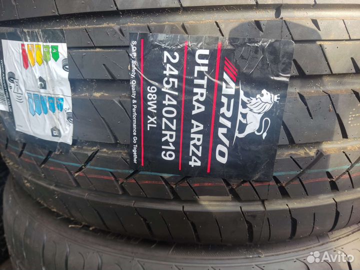 Arivo Ultra ARZ4 245/40 R19 и 275/35 R19 100Y