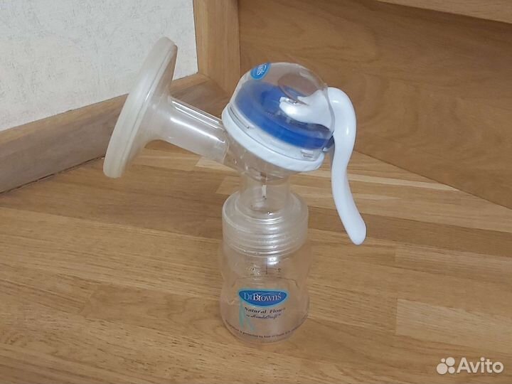 Молокоотсос medela ручной