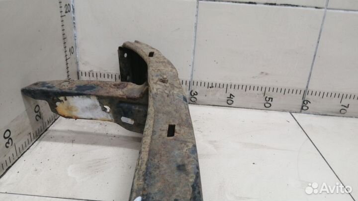 Усилитель переднего бампера Volkswagen Passat