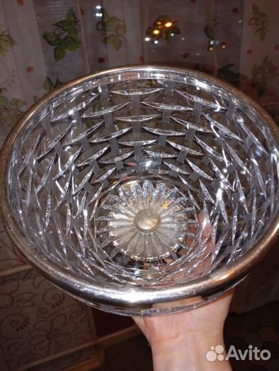 Ваза с железным ободком, хрусталь