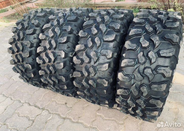 Комплект новых шин 32/10/14 Maxxis Carnivore