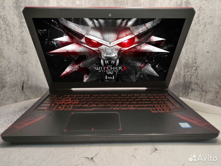 Мощный Asus c IPS/GTX 4GB/i7-7700HQ/16 RAM