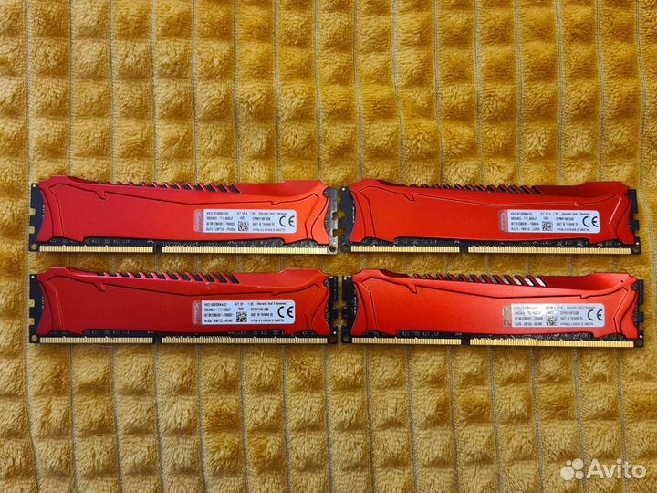 Оперативная память Kingston Hyper X Savage HX318C