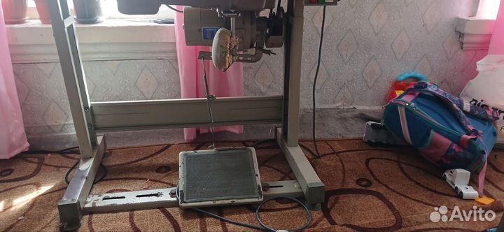 Продам промышленную швейную машыну