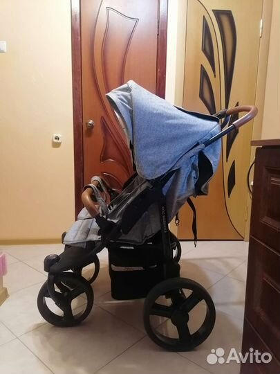 Двойная коляска (для двойни или погодок)