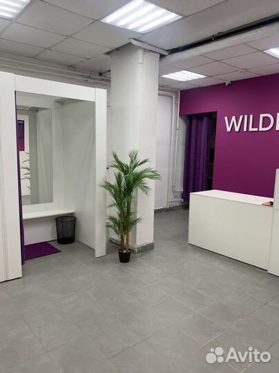 Оператор в пункт выдачи заказов