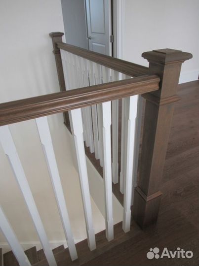 Ступени для лестницы и Обшивка с ограждениями