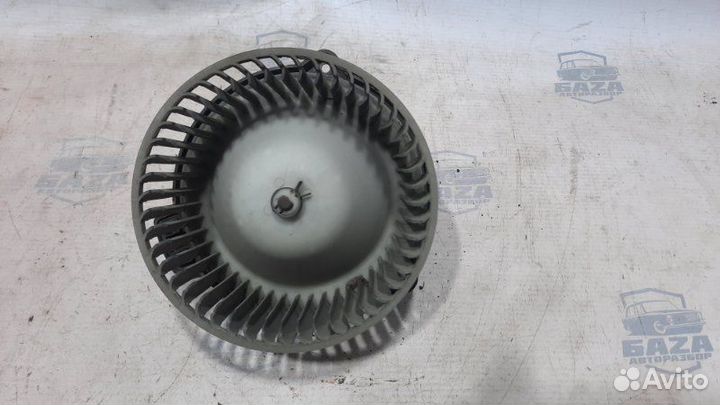 Моторчик печки Mitsubishi Eterna E52 4G93