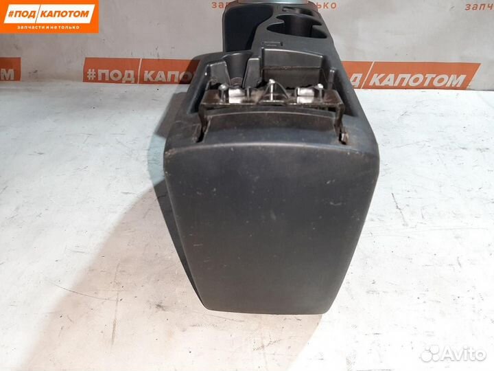 Центральный подлокотник Nissan Qashqai