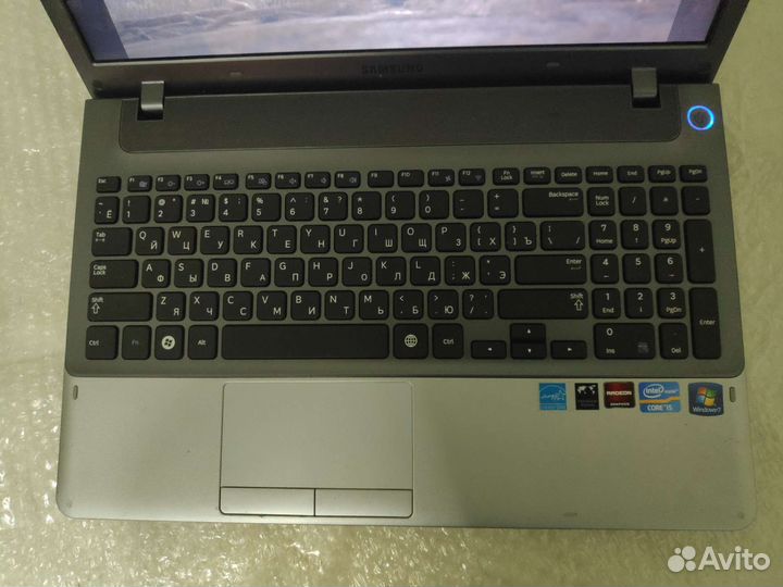 Ноутбук Samsung i5