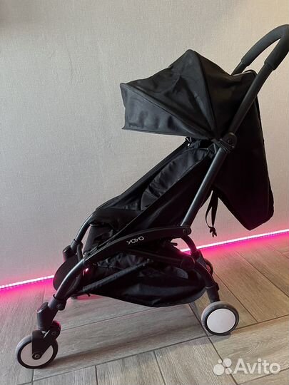 Прогулочная коляска yoya