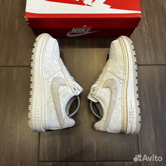 Nike Air Force 1 luxe summit white