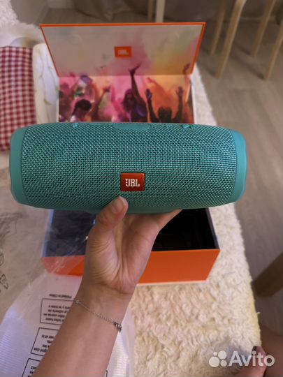 Колонка jbl charge 3