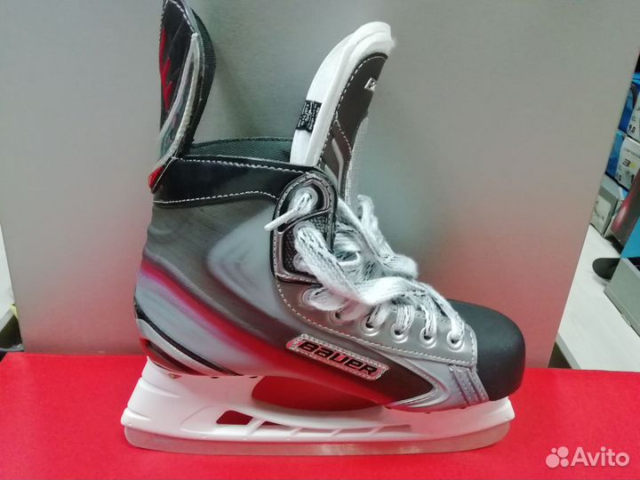Коньки bauer x7. 0 JR(5,5ее)