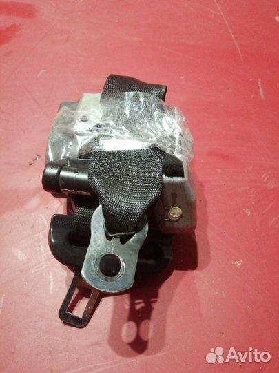 Ремень безопасности задний левый Mercedes Benz