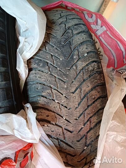 Nokian Tyres Hakkapeliitta 8 SUV 225/65 R17