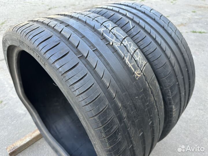 Michelin Pilot Sport 2 235/35 R19
