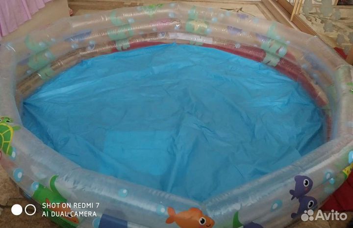 Детский надувной бассейн