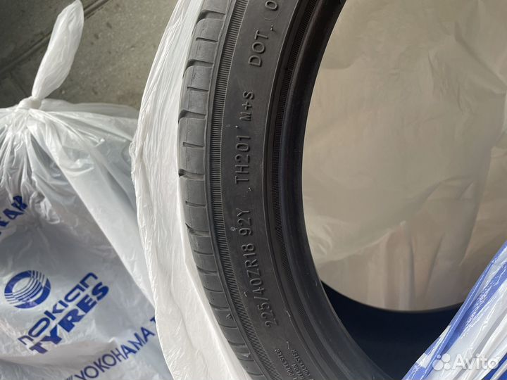 Triangle TH201 Sportex 225/40 R18